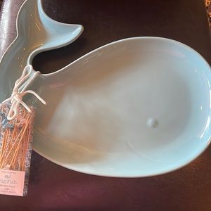 Big fish serving tray with 24 party pics new with tags